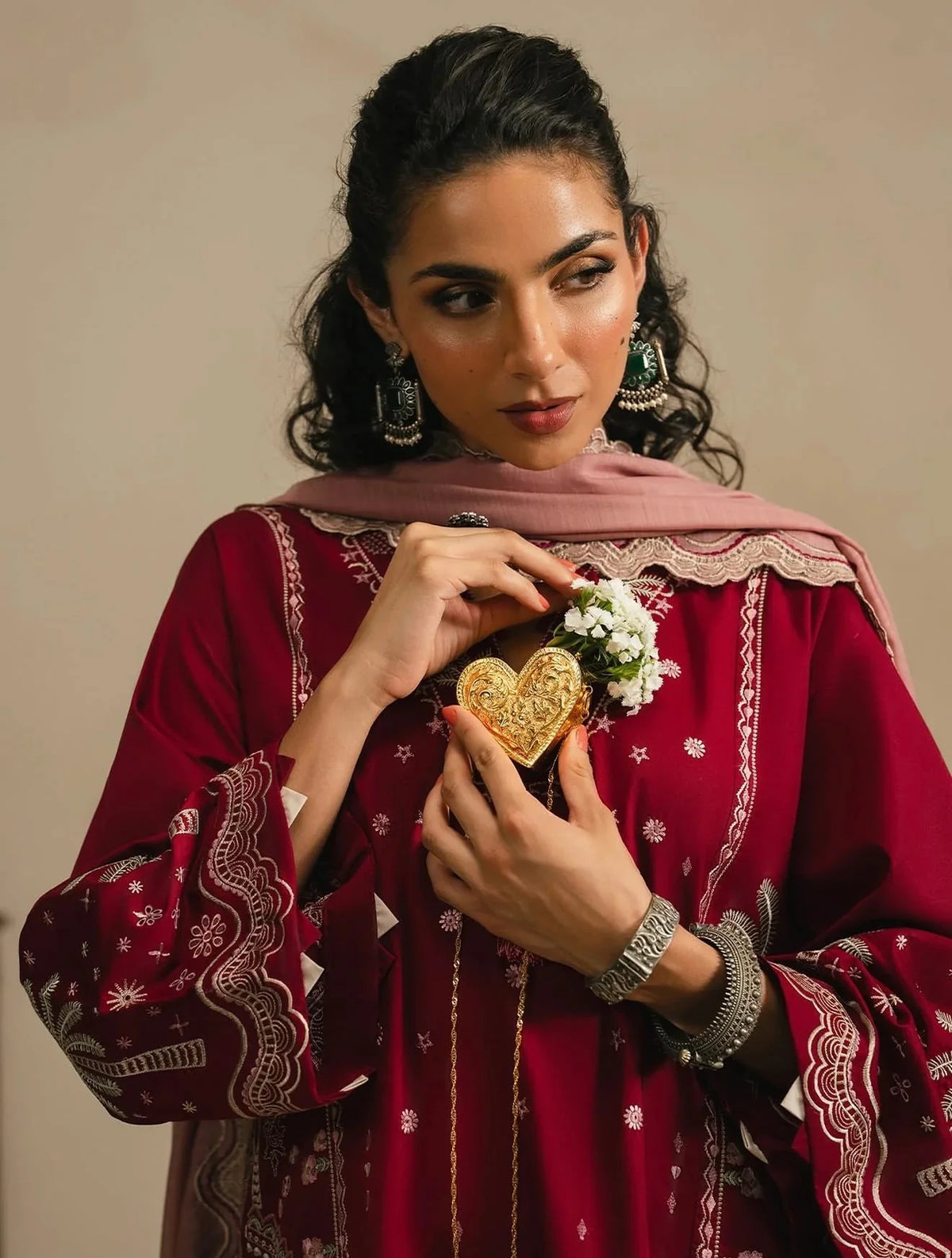 GULAAL EMBROIDERED KURTA SET